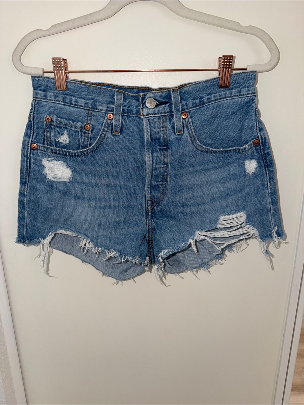Levi's 501 Classic Distressed Blue Denim Women's Shorts | 26